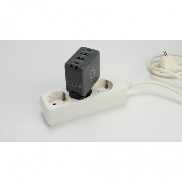Зарядний пристрій AVerMedia GC313 CORE GO 100W 2хUSB-С 1хUSB-A 1xHDMI black (40AAGC313AWN)