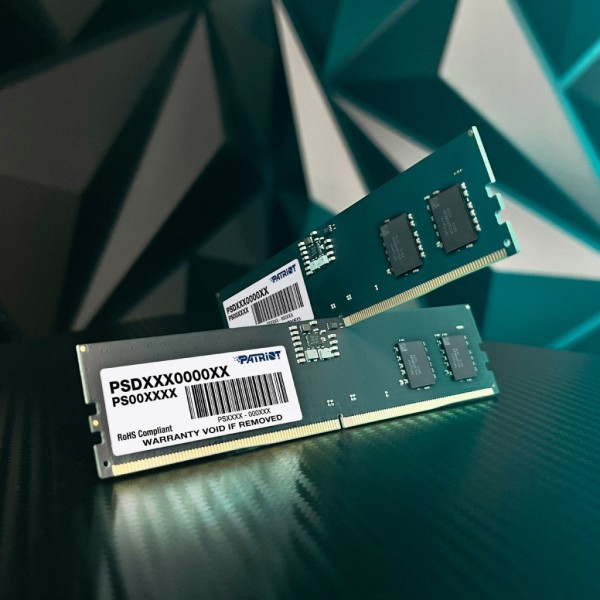 Модуль пам'яті для комп'ютера DDR5 32GB 5600 MHz Signature Line Patriot (PSD532G56002)