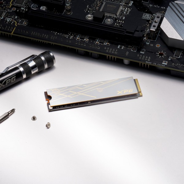 Накопичувач SSD M.2 2280 2TB XPG MARS 980 BLADE ADATA (SMAR-980B-2TCS)